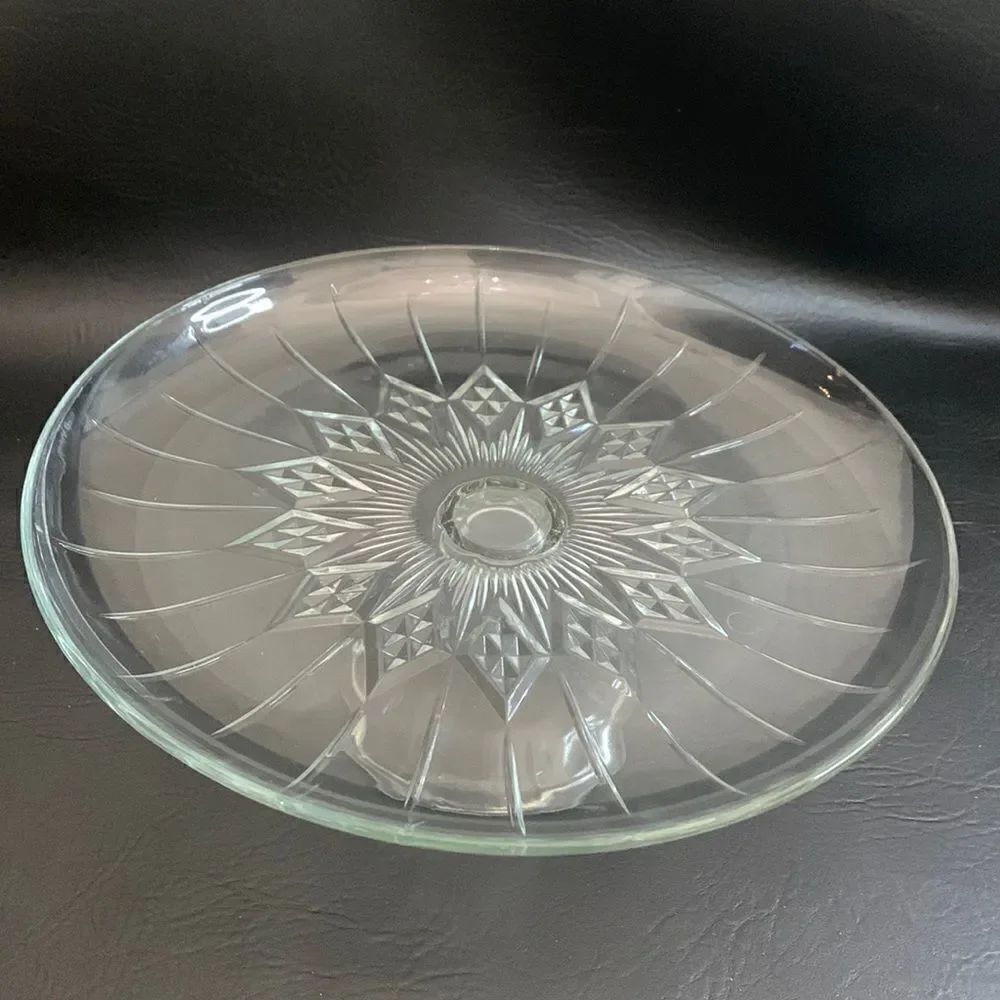 Cake Plate Diamond Cut 12 Inches Round Dining Holidays Appetizer Desserts Tray